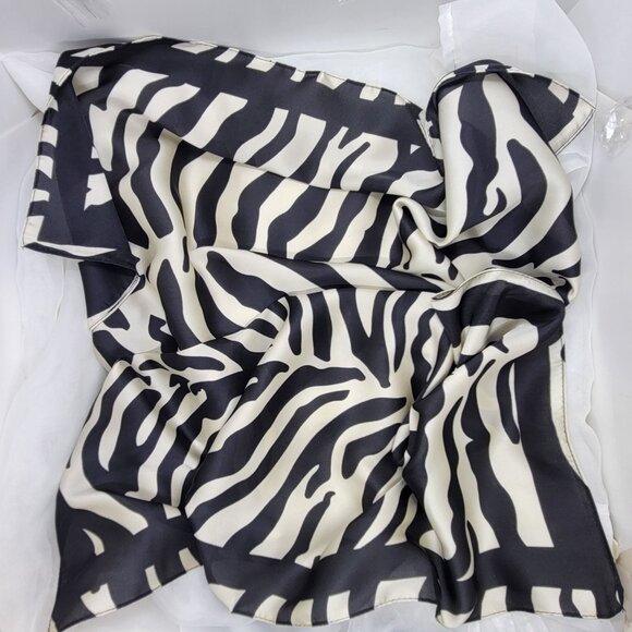✨Elegant Bandana Square Scarf Silky Satin Animal Print Zebra Black Beige Neck - Picture 4 of 5
